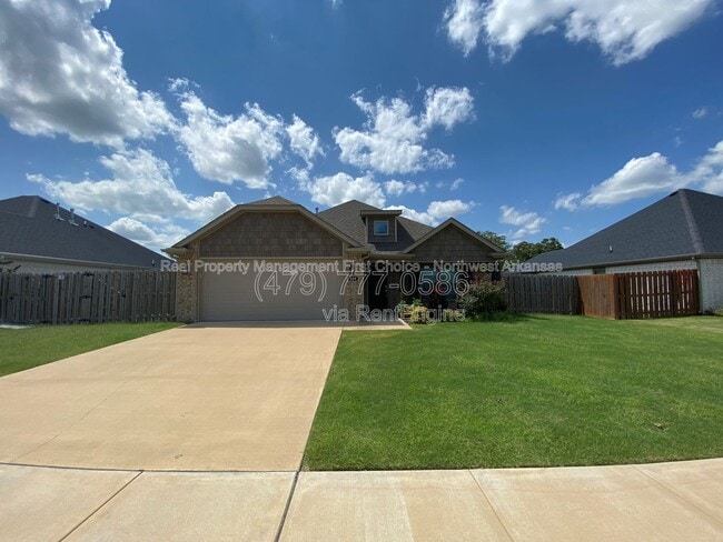 property at 109 S Geranium Ln