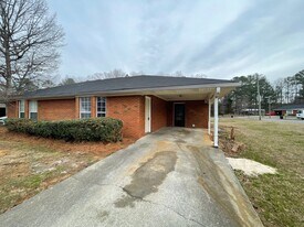13 Woodcreek Way SW in Rome, GA - Building Photo