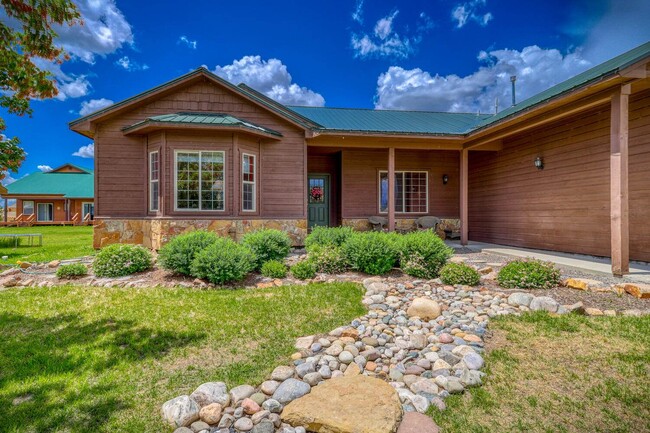 2013 Antelope Ave in Pagosa Springs, CO - Building Photo - Building Photo