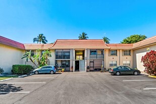 1000 NW 13th St in Boca Raton, FL - Building Photo