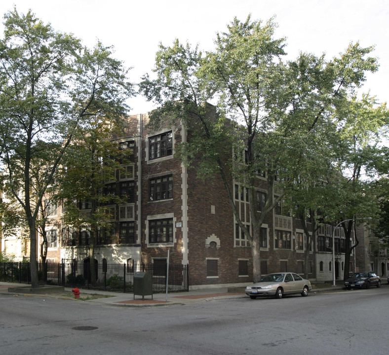 7700 S Essex in Chicago, IL - Foto de edificio