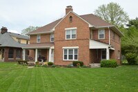 4921 Graceland Ave, Unit 4921 Graceland Ave