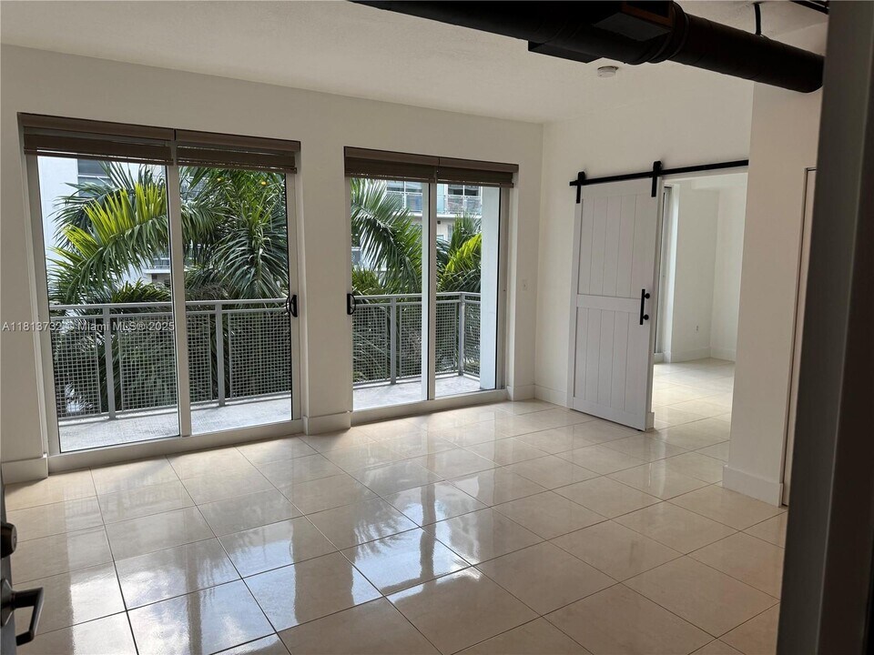 455 NE 25th St in Miami, FL - Building Photo