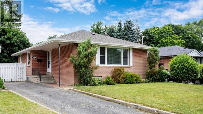 365 Osiris Dr in Richmond Hill, ON - Building Photo - Building Photo