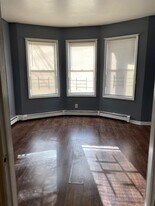 805 Stuyvesant Ave, Unit 1 in Irvington, NJ - Building Photo