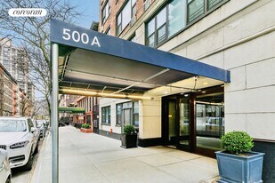 500A E 87th St in New York, NY - Building Photo