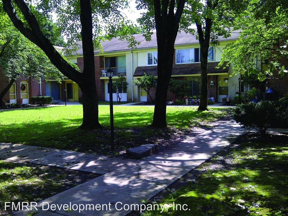 700 E 1st St in Birdsboro, PA - Building Photo