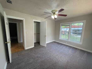 546 N Ave D in Springtown, TX - Building Photo - Building Photo