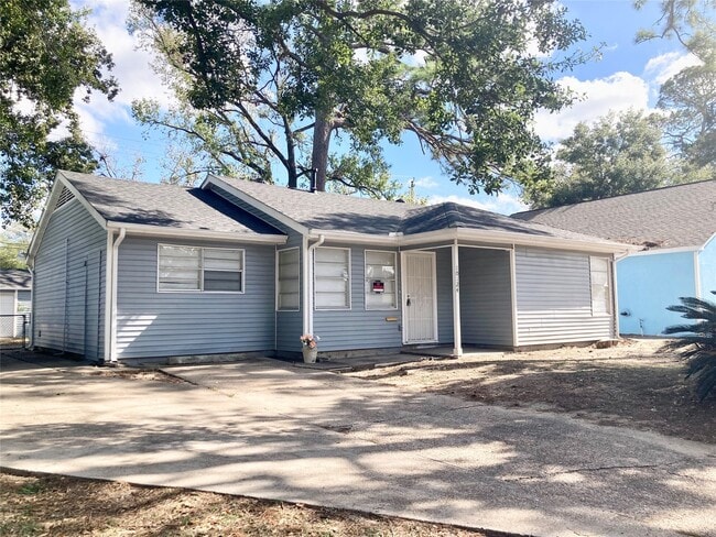 property at 10124 Homestead Rd