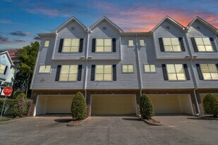 9200 Westheimer Rd in Houston, TX - Building Photo