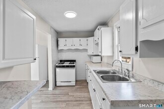 426 Poplar St in New Haven, CT - Building Photo - Building Photo