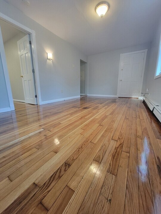 431 Weir St in Taunton, MA - Building Photo