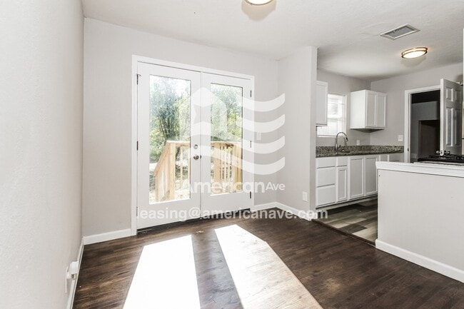 328 W 46th Pl N in Tulsa, OK - Foto de edificio - Building Photo