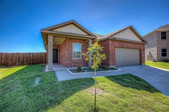 6508 Trident Ct in Fort Worth, TX - Foto de edificio - Building Photo