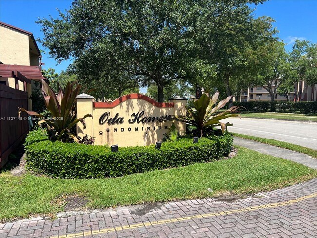 6631 SW 137th Ct in Miami, FL - Building Photo - Building Photo