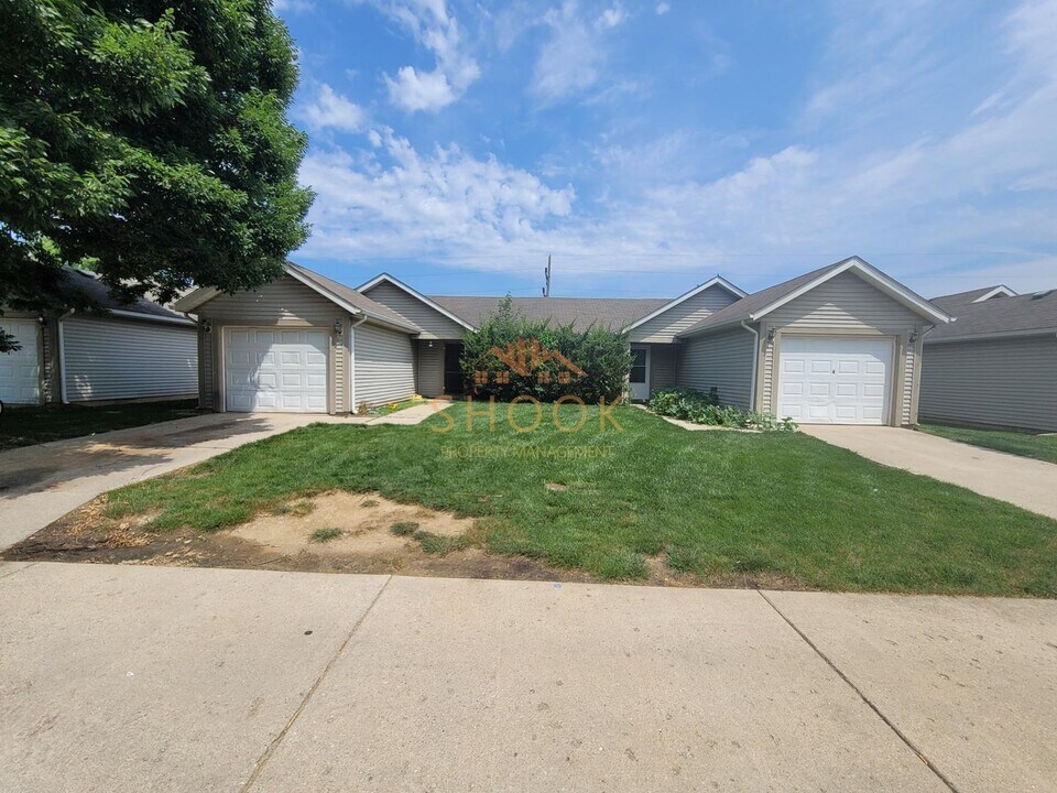 2712-2714 Plaza Ln in Lafayette, IN - Foto de edificio