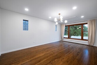 5224 N Cicero Ave in Chicago, IL - Building Photo - Building Photo