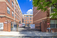 445-459 N 12th St in Philadelphia, PA - Foto de edificio - Building Photo