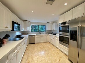 1443 W 21st St in Miami Beach, FL - Building Photo - Building Photo