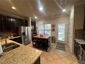 237 Flushing in New Braunfels, TX - Building Photo - Building Photo