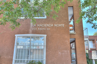 Hacienda Norte Apartments in Albuquerque, NM - Building Photo - Building Photo