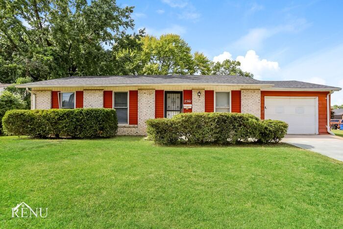 2561 Hedgerow Dr in Florissant, MO - Foto de edificio