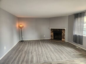 701 Blair Pl in Santa Rosa, CA - Building Photo - Building Photo