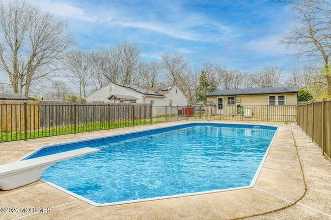 property at 208 Laurel Dr