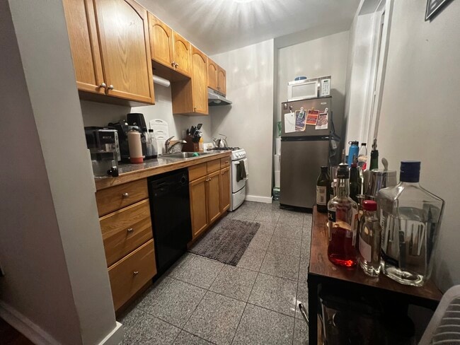 155 Endicott St, Unit 11