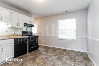 5639 Dry Den Dr in Indianapolis, IN - Building Photo - Building Photo