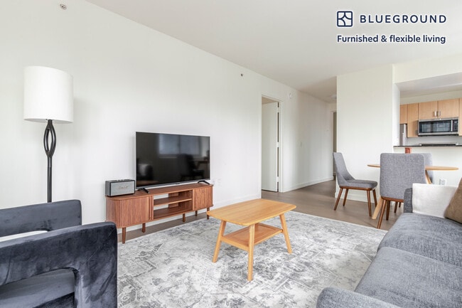 561 10th Ave, Unit SI FL21-ID2084 in New York, NY - Foto de edificio - Building Photo