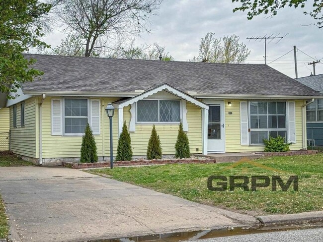property at 917 College Ln