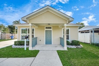 703 23rd Ave N in Texas City, TX - Building Photo - Building Photo