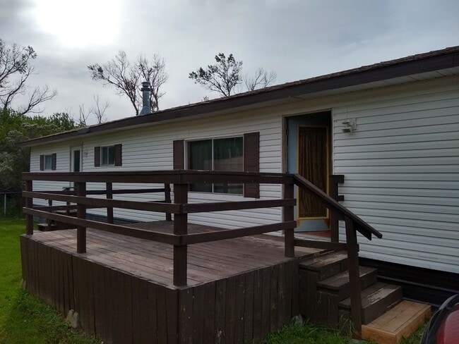 property at 1100 E Geyser St