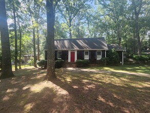 130 Maple Cir in Athens, GA - Building Photo - Building Photo