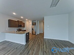6111 Stonewater Ct in Huntsville, AL - Building Photo - Building Photo