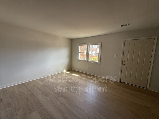 3456 Beale Ct in Woodbridge, VA - Building Photo - Building Photo