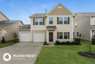 3352 Saddlebrook Dr in Midland, NC - Building Photo