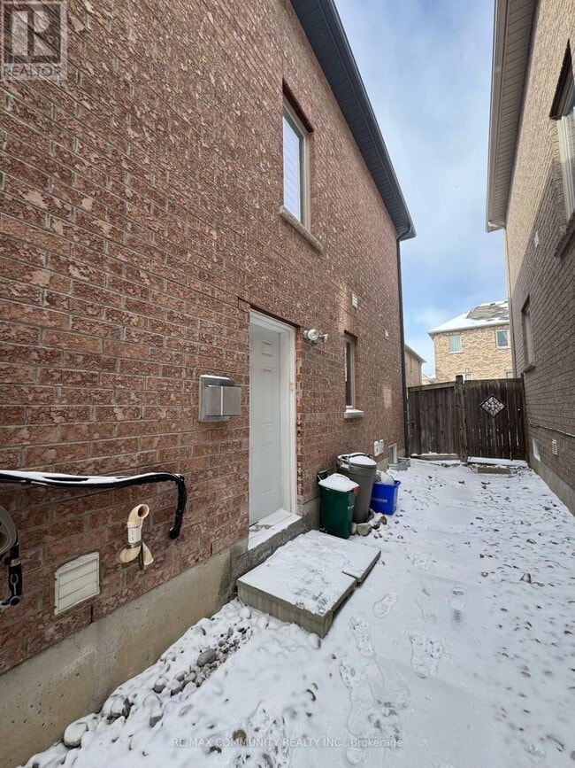 30 Terme Ave in Vaughan, ON - Building Photo - Building Photo