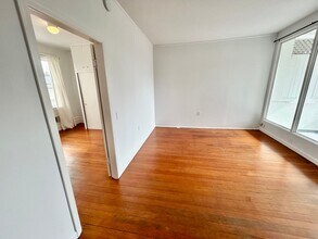 33 Genoa Pl in San Francisco, CA - Building Photo - Building Photo