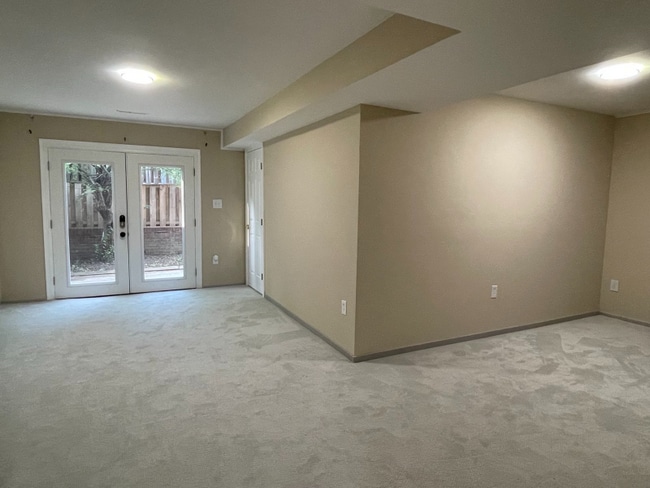 10540 Assembly Dr in Fairfax, VA - Foto de edificio - Building Photo