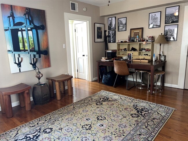 property at 1505 Rosewood St