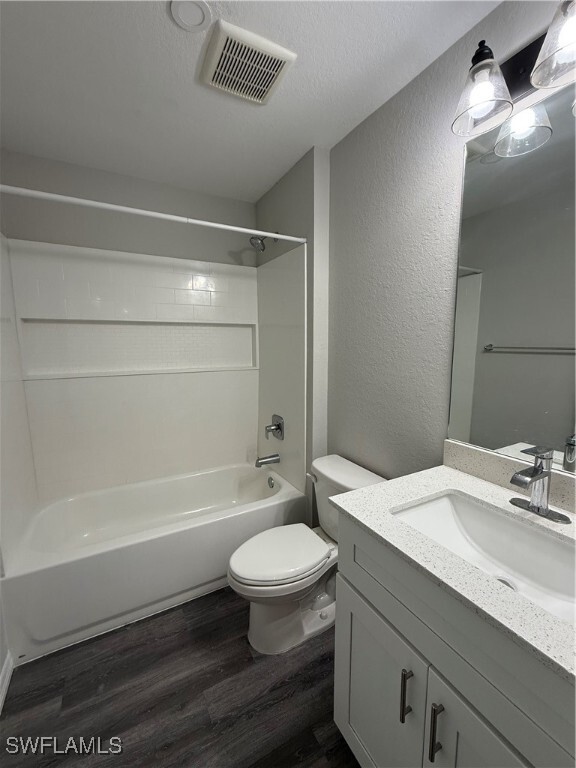 906 NW 30th St in Cape Coral, FL - Building Photo - Building Photo