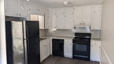 5509 Estates Ct in Norcross, GA - Building Photo - Building Photo