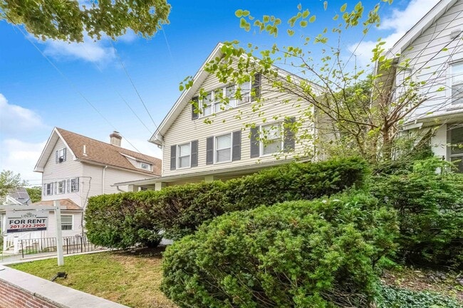property at 10 Morton St