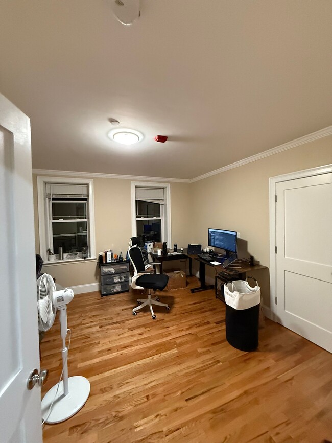 201 Harvard Ave, Unit 4 in Boston, MA - Building Photo - Building Photo