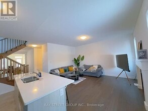 704 Mika St in Innisfil, ON - Building Photo - Building Photo