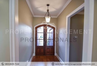 100 Devlin Dr in Madison, MS - Building Photo - Building Photo