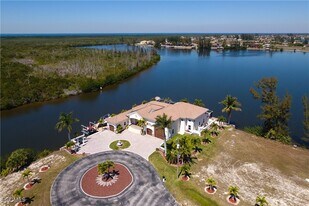 4323 NW 24th Terrace in Cape Coral, FL - Building Photo