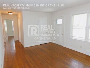 1104 Madison Ave in Winston-Salem, NC - Building Photo - Building Photo